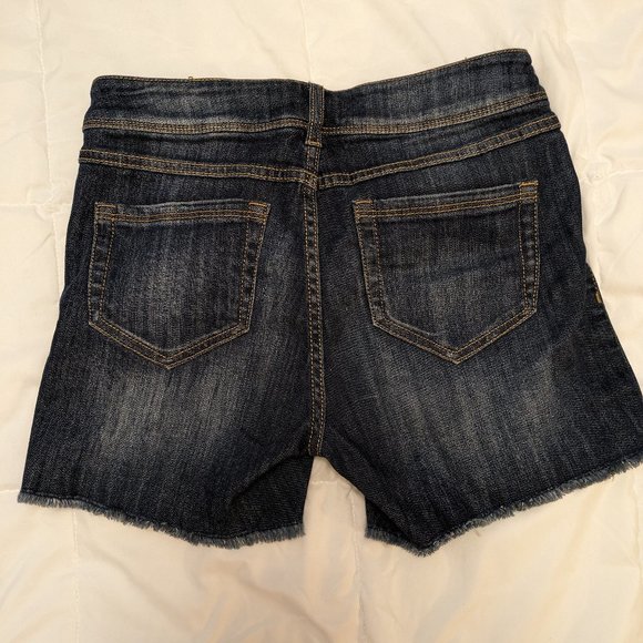 Modest & Cute Denim Shorts - Picture 5 of 5